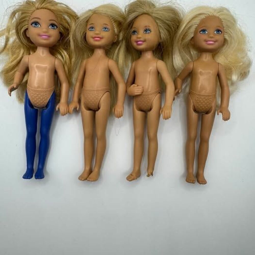 Lot of 4 Barbie Chelsea Dolls